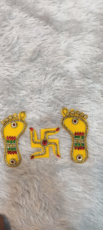 Charan Swastik (Medium-Y)