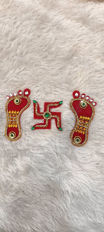 Charan Swastik (Medium-R)