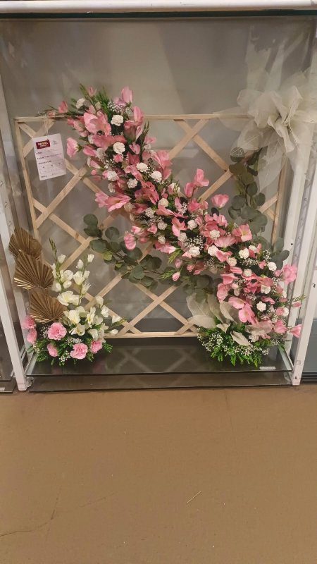 2.5ft Checks Wooden Square